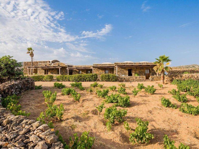 85E2A570D67055CA7ABD3477F22E7D42