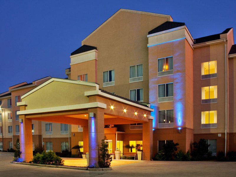 EB8C69E8EE8227BCB87FA9E541591A6B