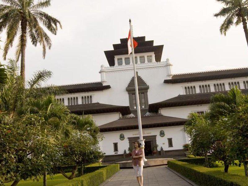 625E14AFE1D76668091FEAEB3DFA6C03