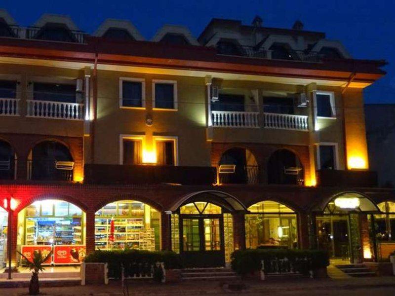 5CEC9AF80591E41910F940B6261DAA7D