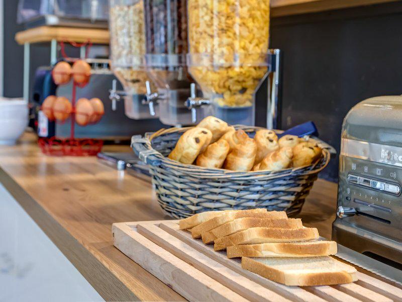 9A8EED6707852FDC1DBCD6DED3BCA6BE