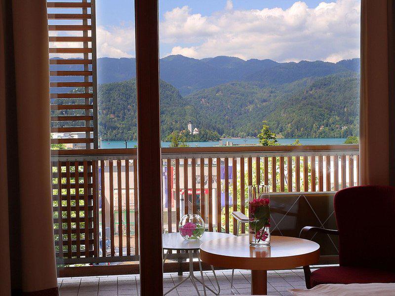 76AFD6F1B0725F1F6798DC1134CDDCE9