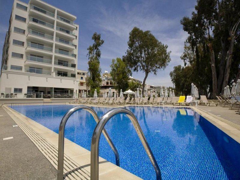 548B45D0A8334B27C6215F10D85C3633