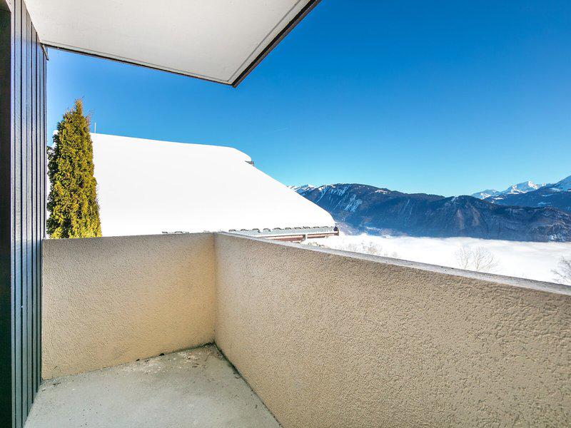 091247942C54C0202FCC69DB12104D1D