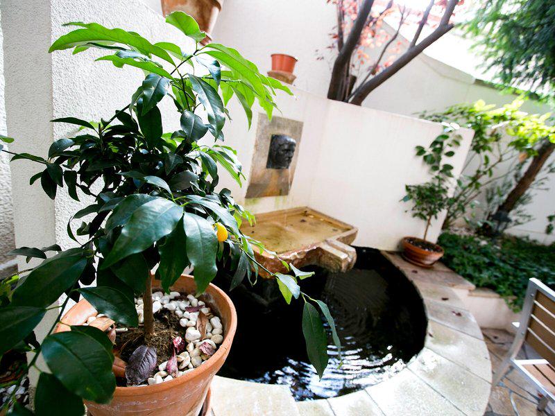 B79E8E0D29ED6436F72D34E9AEB52D60