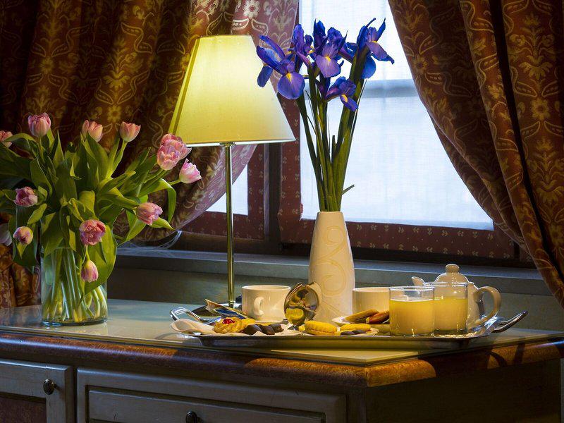 8B01E42AE4FB7D7B9982C77A69805D1D