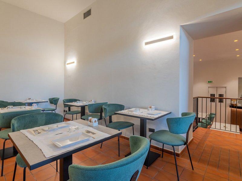 7A3097839374BBEB2697C2017F54A393