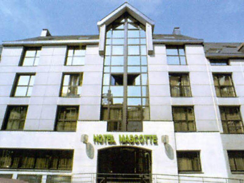 28A942F11C9FC1D6332F6DA686360C42