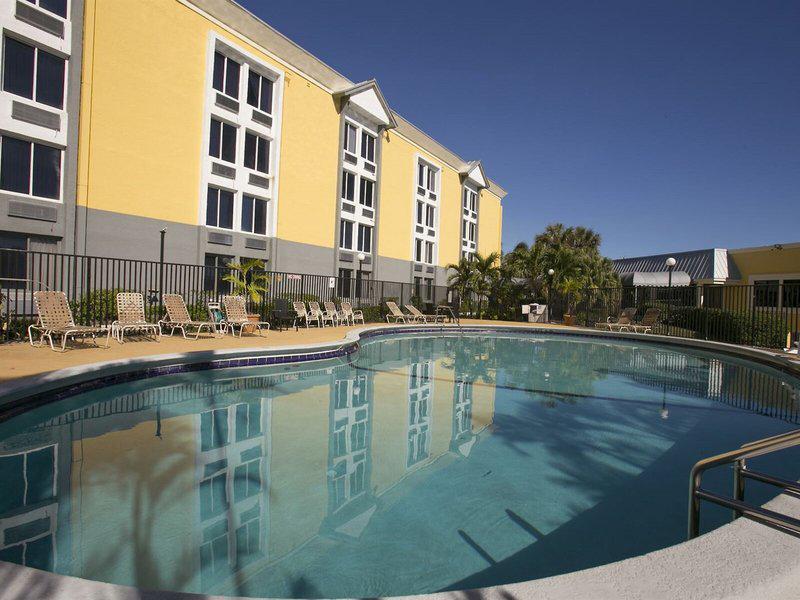 07B0FE02D6766CCAADB290E0D54261F6