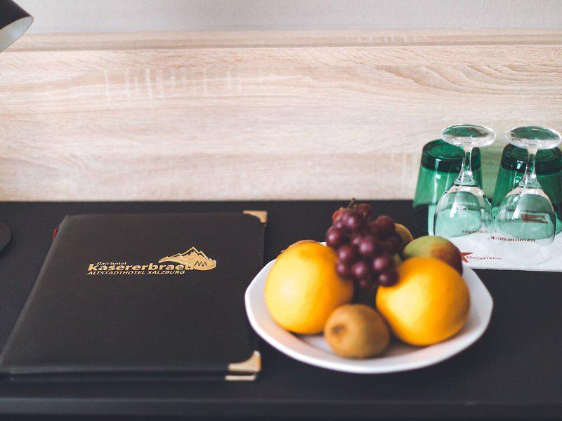 1EC16F2DC5BAF445CBFE6EBF1CBD77BE