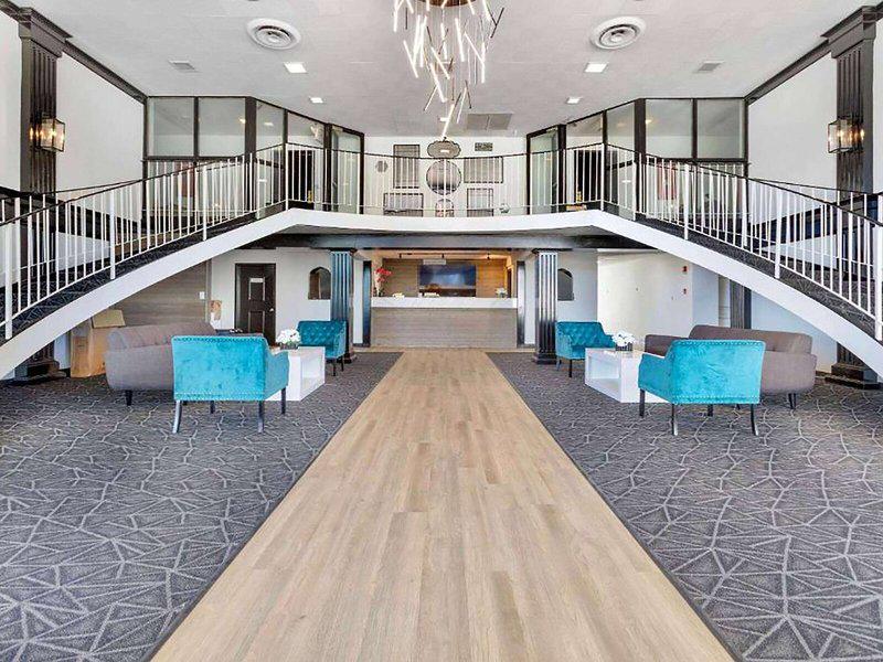 C0EB3EA800D899DAF72762C236B22FDC