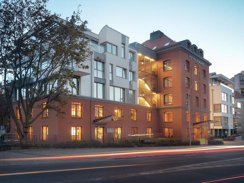 F06E00D2FBF896137B76BD642D97DA35