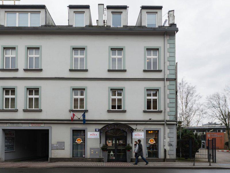 1B0EFA6903600945F5A9D43E09219A06