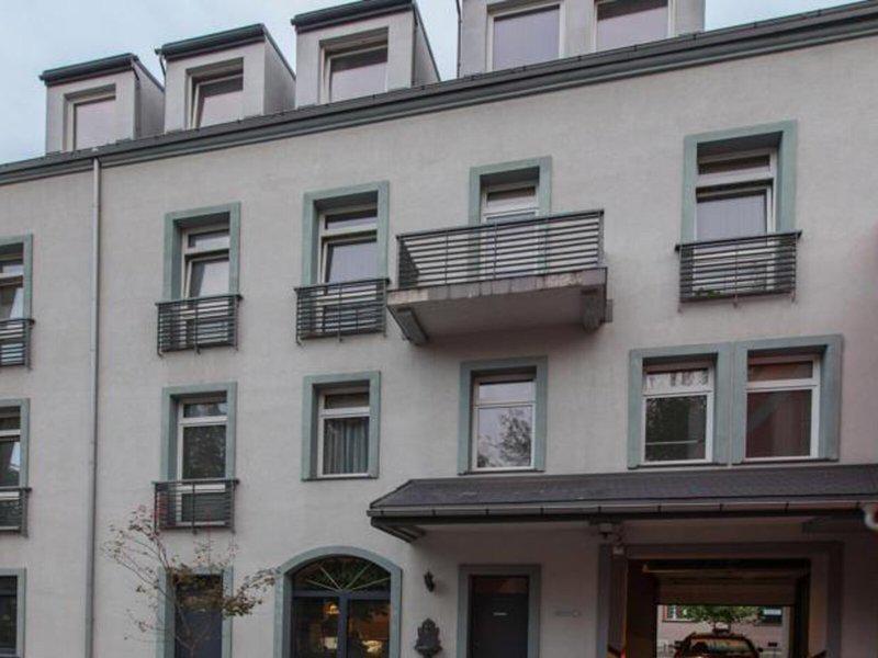 52A3E5125A80FDE7A622E46F7289CDD2