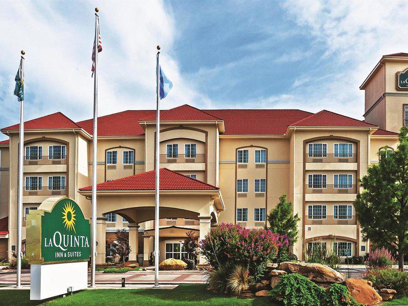 A10F2DBE57D088373FEC2551243B8170