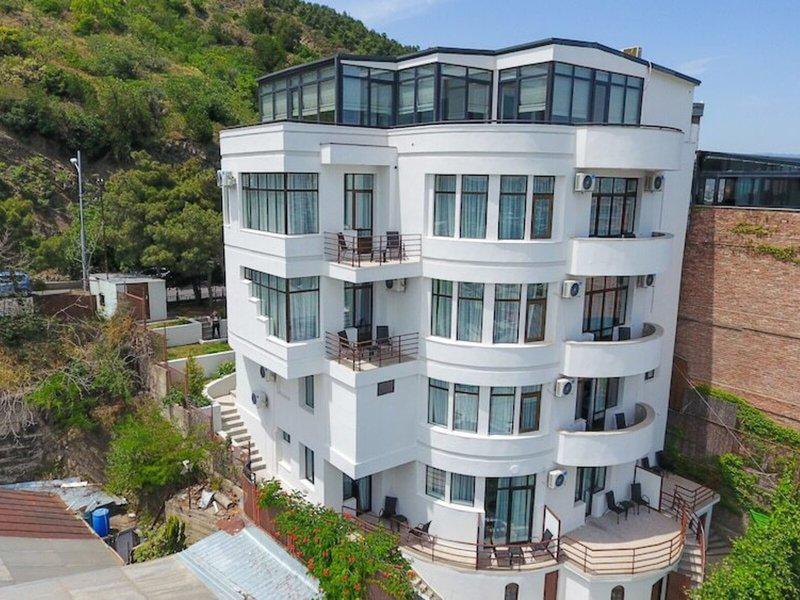 605BDCABBDC6F7FE73B10911F658E849