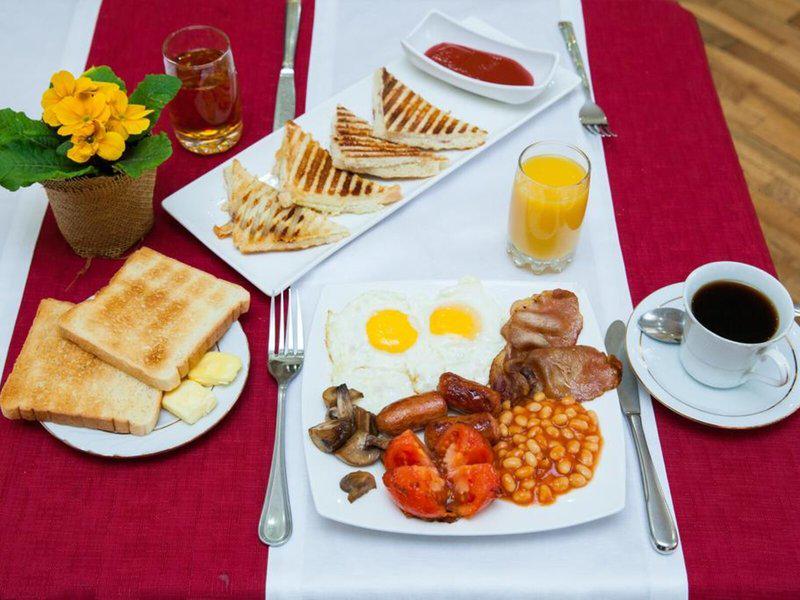 E2121F387D3198D910E585667D807B7F