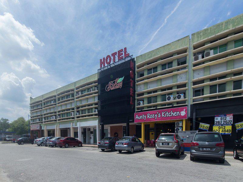 EE3A7B4BF9379B8AA0B9B01660989917