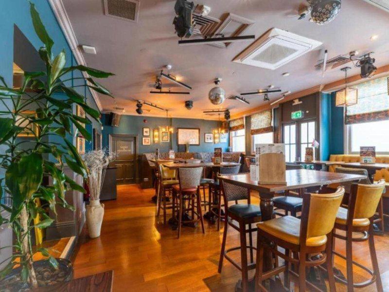 AB89D1070A7A1D5763C8AF7B778C2270