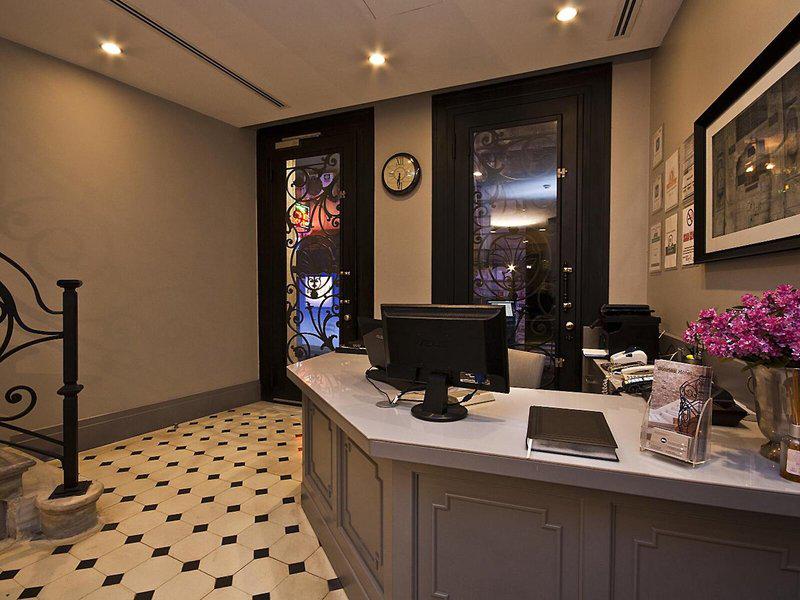 667CC74F17D872E4BD300F5C6661571E