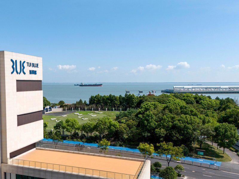 EDB1B887C2FAB9CA66AFAA35F1159000