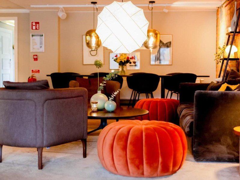 B54BFF9FB7C7AEC1C46A3BBE82422E03