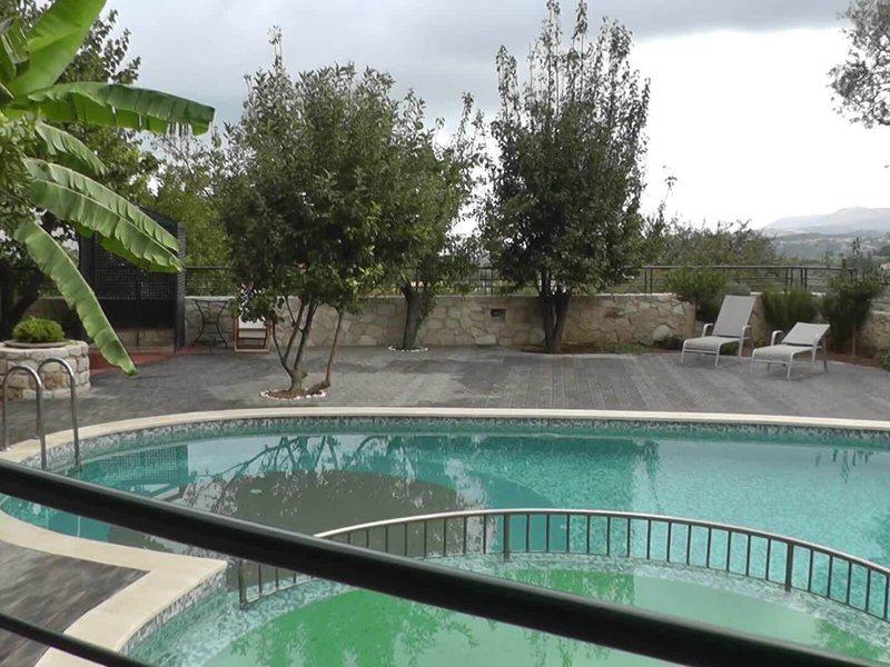 AD8F692A476EB51F6C88B36D452F68DA