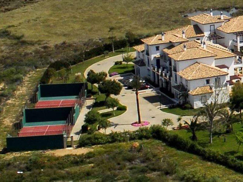 508F6B655ABCAB95C6BAB40283F53111