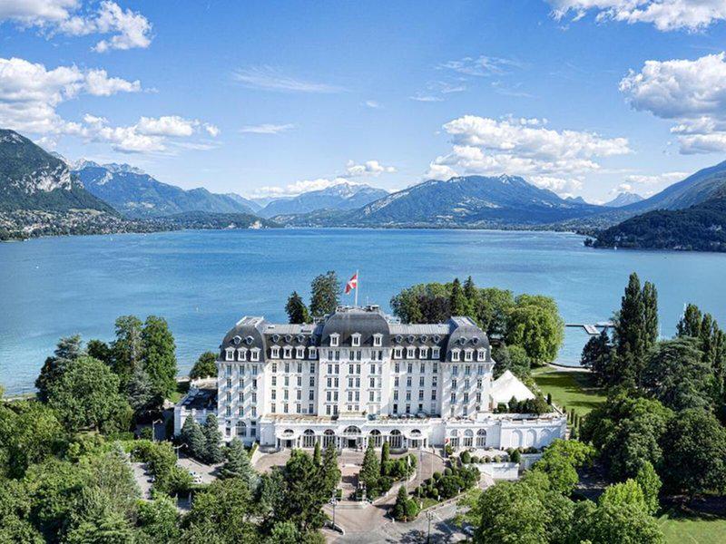 09DF361F230287C467E912D08BB89439