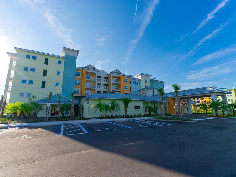 DB08586AF82F14F02D4130D4A5E37808