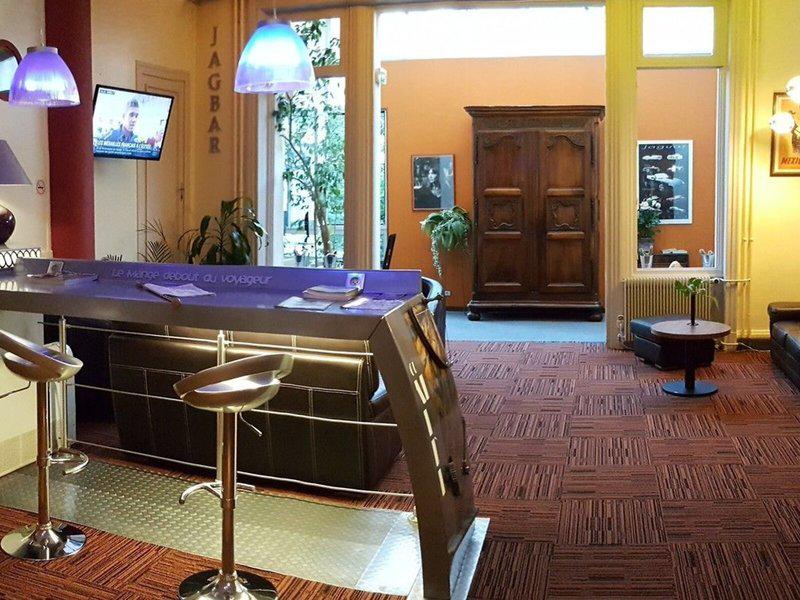 7F11817CF99979A18AFC42E9D81C9FBD