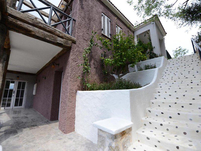 0119873DD0BE78B1875F03BDAE205042