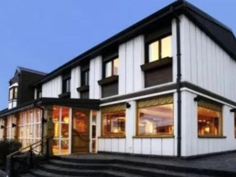 CEA7F3A013DD4E692D583C0136A94BB1