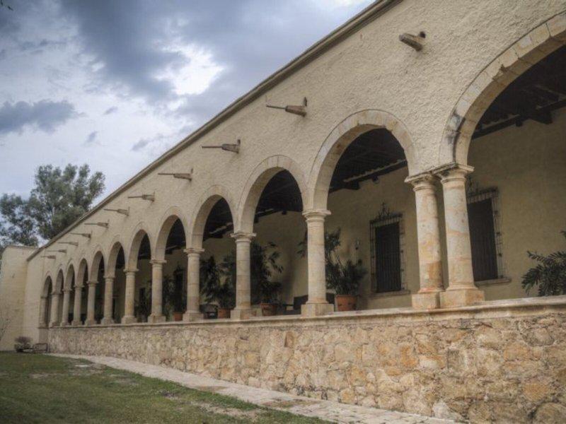 DCF610F06762258E2A1936D830DEA4A1