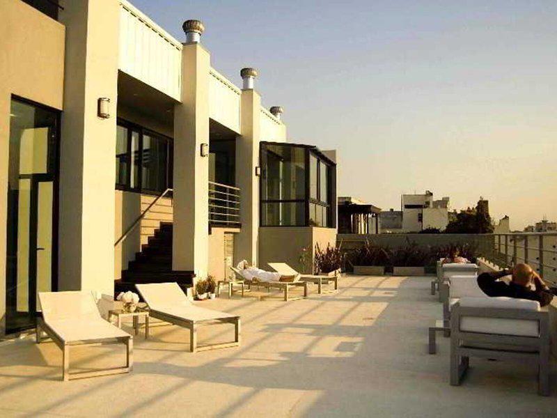 DB6BBB2D4F5F69AC522EF75CB1A3C9FB