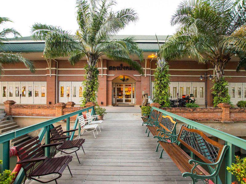 32902453C121E83FF689E30076FC6271