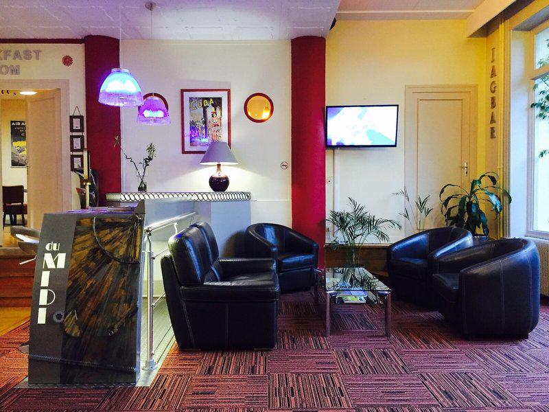 DFA1BC18A83C92133EDDF39B43A01000