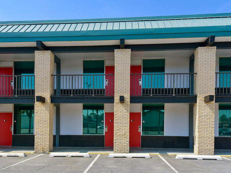 B7A2E68476B55CEDCA4C1DD778A2AED9