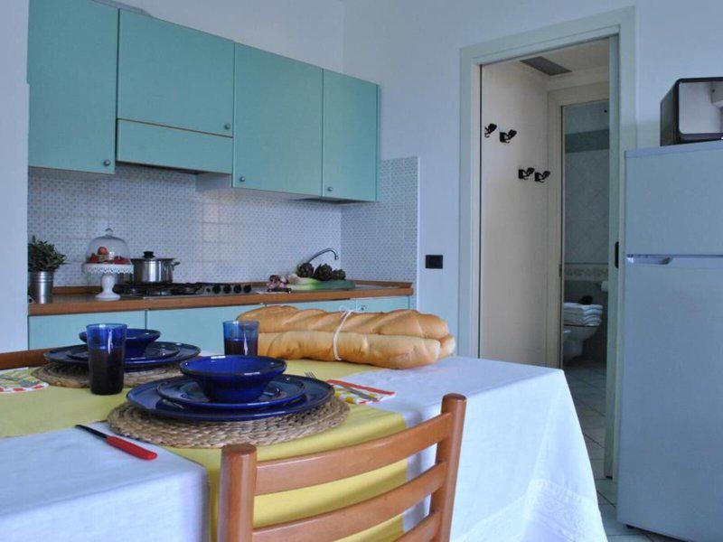 737D6C298F9FD8275970417546CA68C3