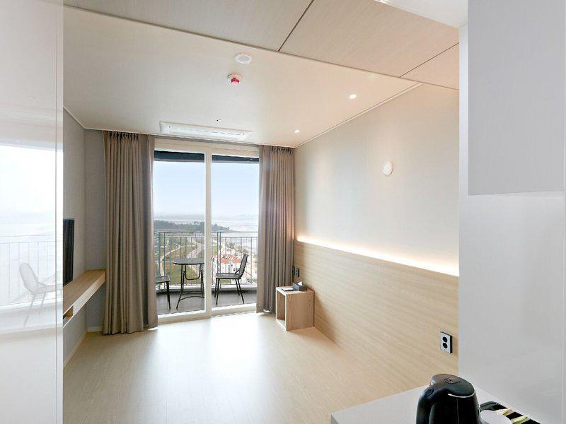 67DC91F39C779D3CF479ECA709490651