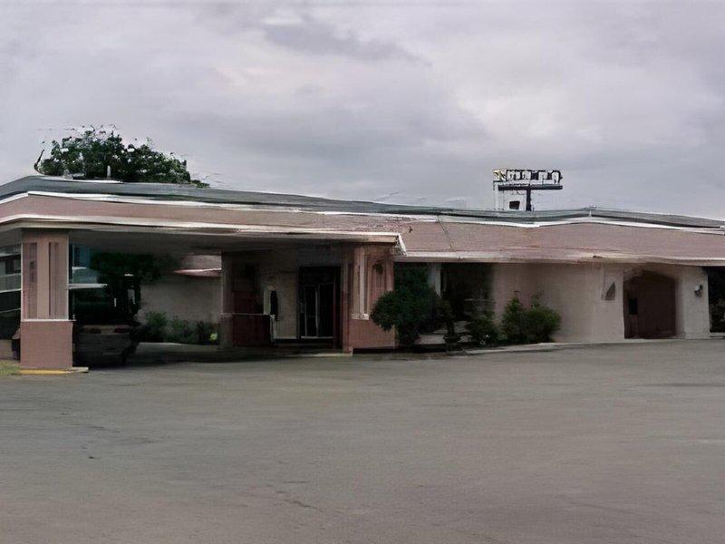 8EB55F9E69242D87B759F6AAC5C80E38