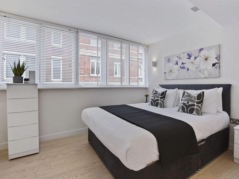 C7A547BEAC210D9F146BA4D06970FADB