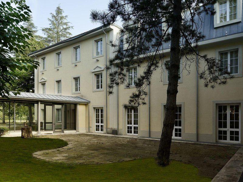 8D5D7FA84A533567FEE62A3EFDDA918C