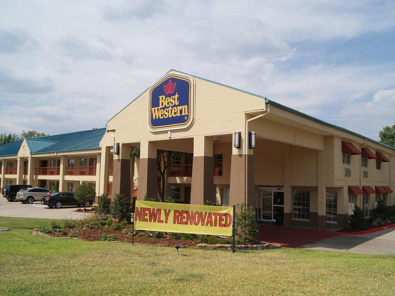 8332A2E2D22D0B602F89AA0E0DA8AC94