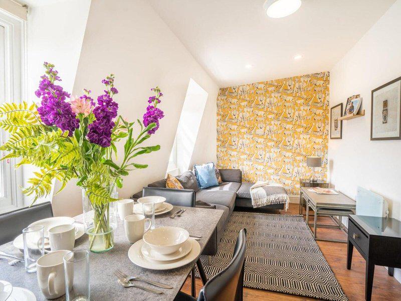 B36293EEF408CB55B8FC916D05DB8937