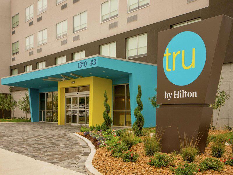 0B932E31683FF988CC080412B3A12526