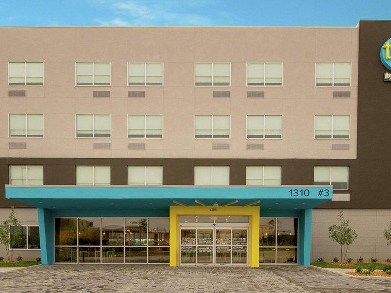 9A72E6DE9BB8EC640101CFC6E57F7596