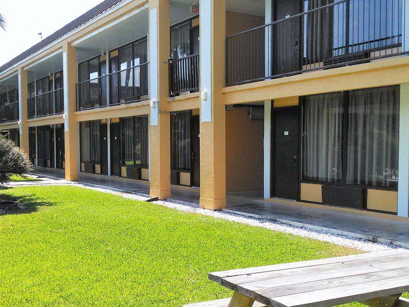 D40D72304E4E89EB65DE8617ABDF74FA