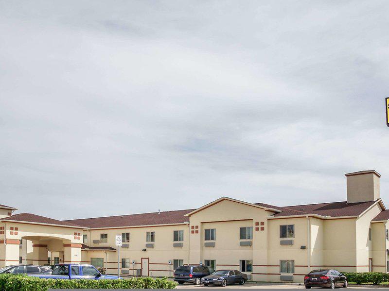 9B4CDBDBA55A2E8E48417AE8CCB889A4