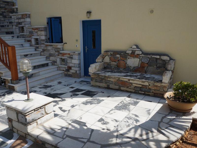 E95B16FD103470442634C4A6D667FD1C